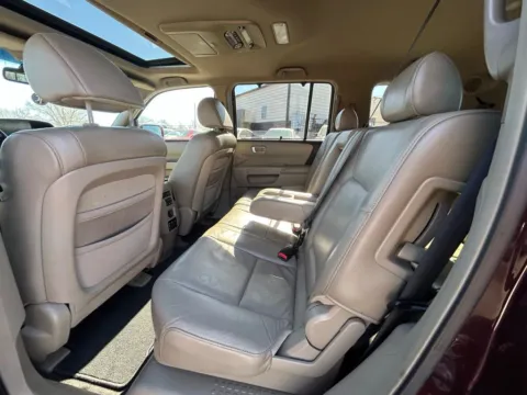 More photos of 2009 Honda Pilot Touring Sport Utility 4D at JT Wholesale Auto, Inc., OK