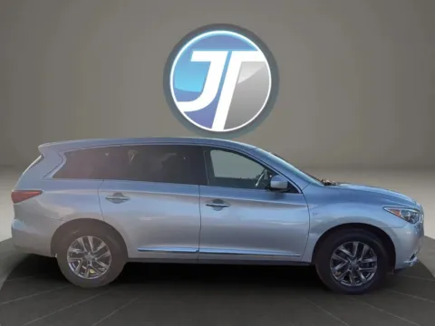 More photos of 2015 INFINITI QX60 3.5 Sport Utility 4D at JT Wholesale Auto, Inc., OK