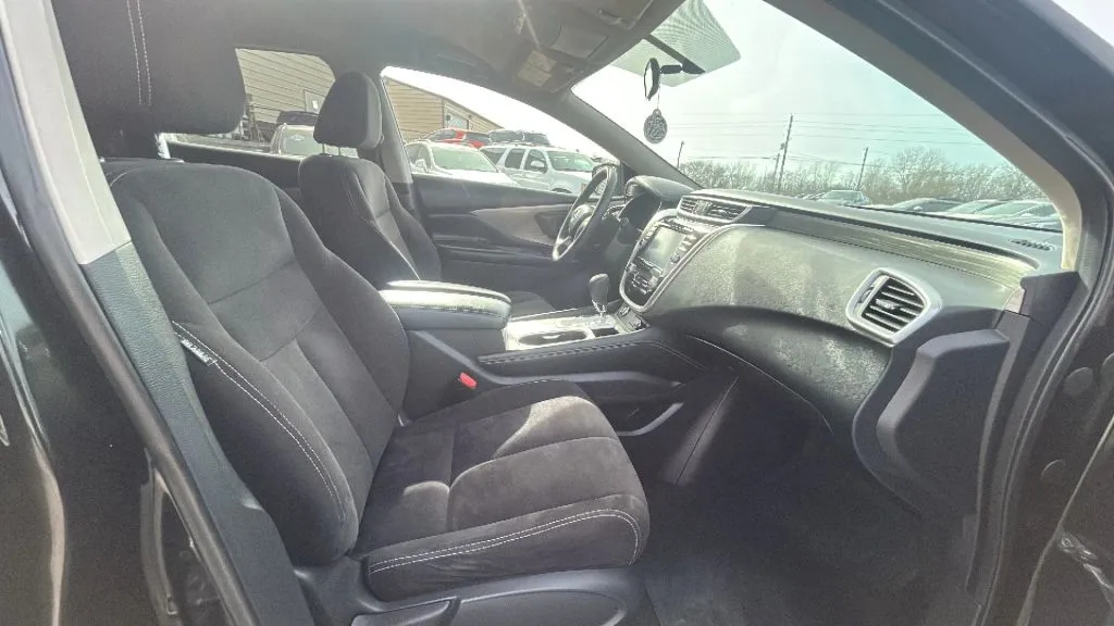 Nissan Murano photo 2