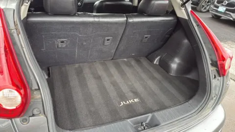 More photos of 2011 Nissan JUKE SL Sport Utility 4D at JT Wholesale Auto, Inc., OK