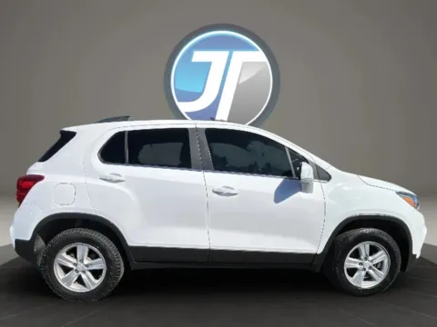 Another view of 2020 Chevrolet Trax LT Sport Utility 4D for sale in Broken Arrow, OK at JT Wholesale Auto, Inc.