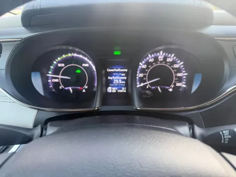 Another view of 2018 Toyota Avalon Hybrid Limited Sedan 4D for sale in Broken Arrow, OK at JT Wholesale Auto, Inc.