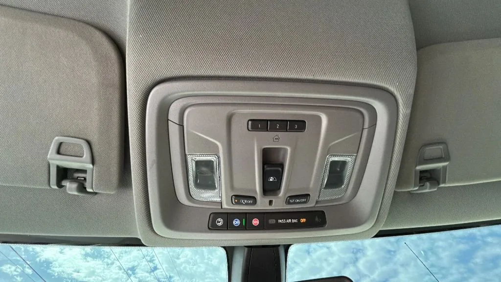 Chevrolet Silverado photo 28