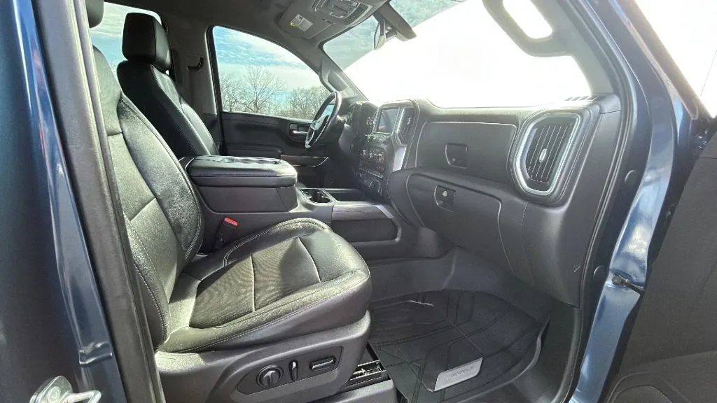Chevrolet Silverado photo 38