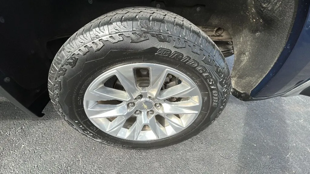 Chevrolet Silverado photo 46