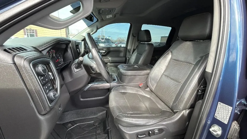 Chevrolet Silverado photo 5
