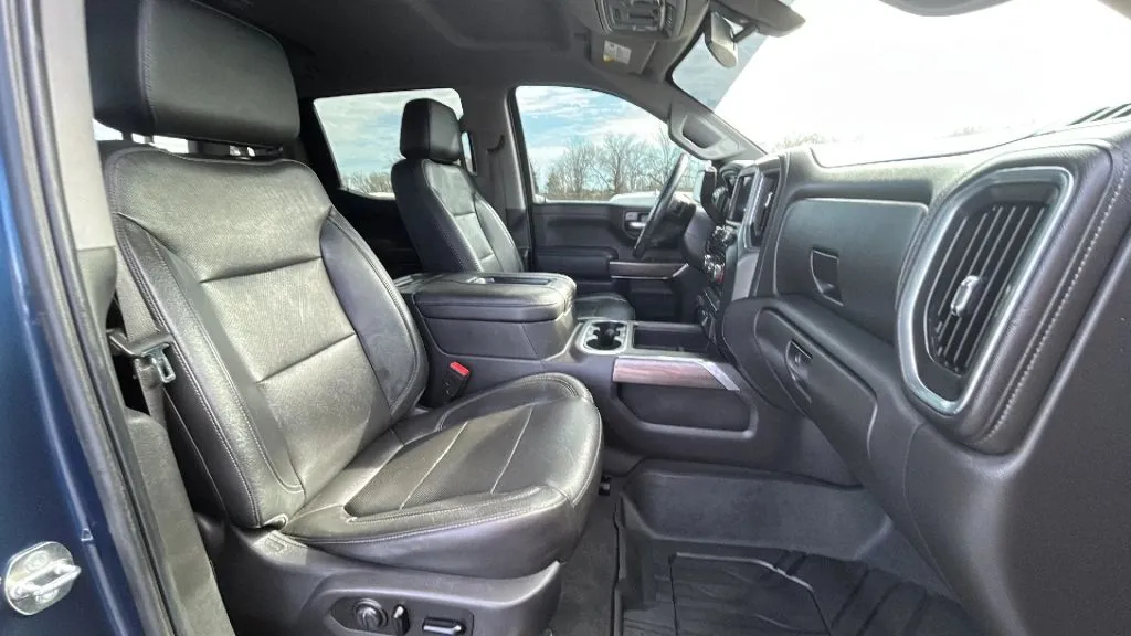 Chevrolet Silverado photo 40