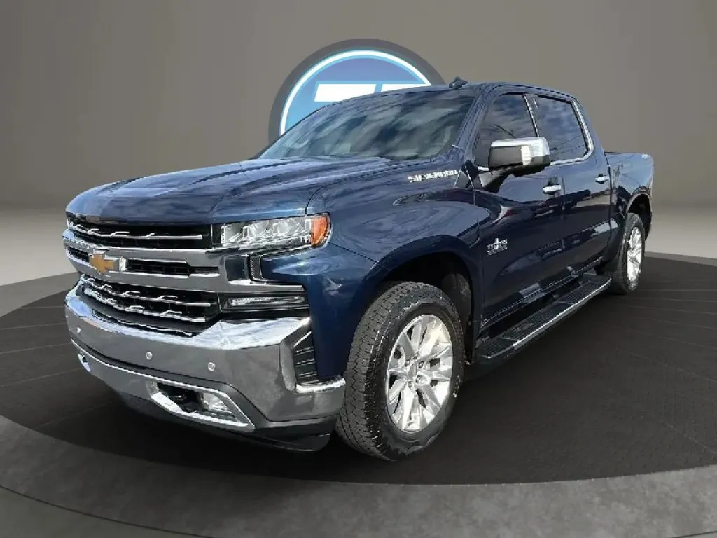 Chevrolet Silverado photo 16
