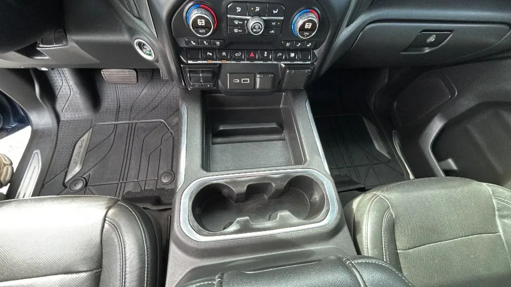 Chevrolet Silverado photo 25