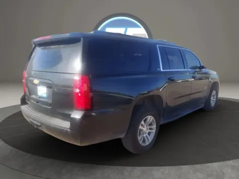 Another view of 2018 Chevrolet Suburban LT Sport Utility 4D for sale in Broken Arrow, OK at JT Wholesale Auto, Inc.