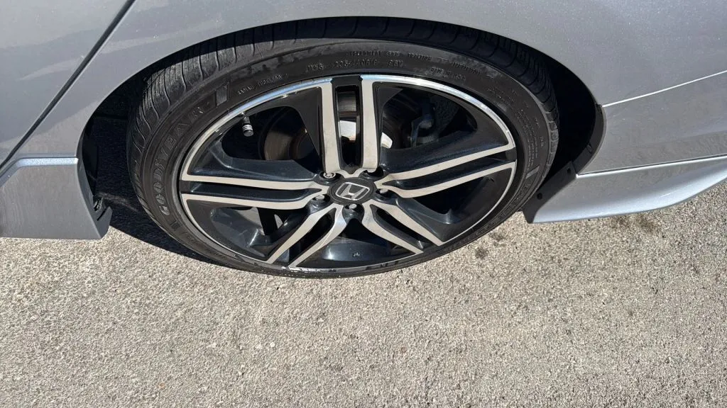 Honda Accord photo 40