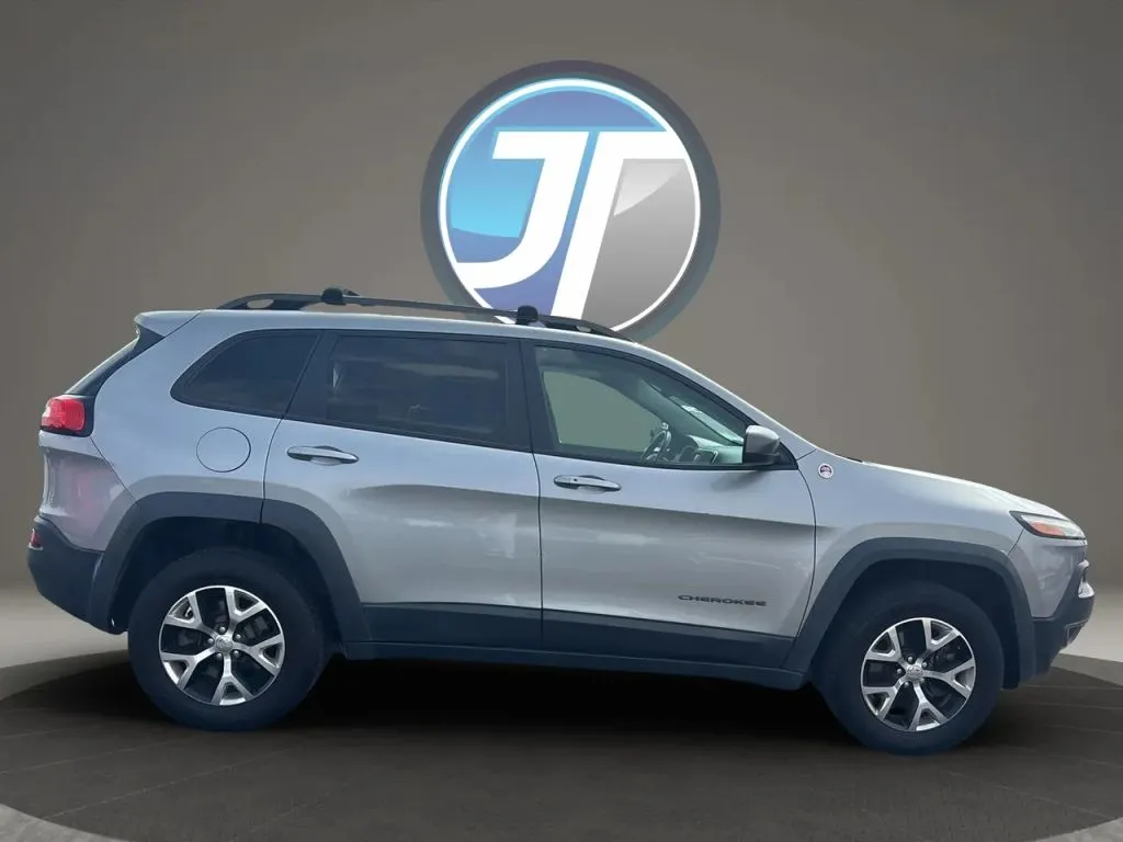 2017 Jeep Cherokee Trailhawk - Photo 7