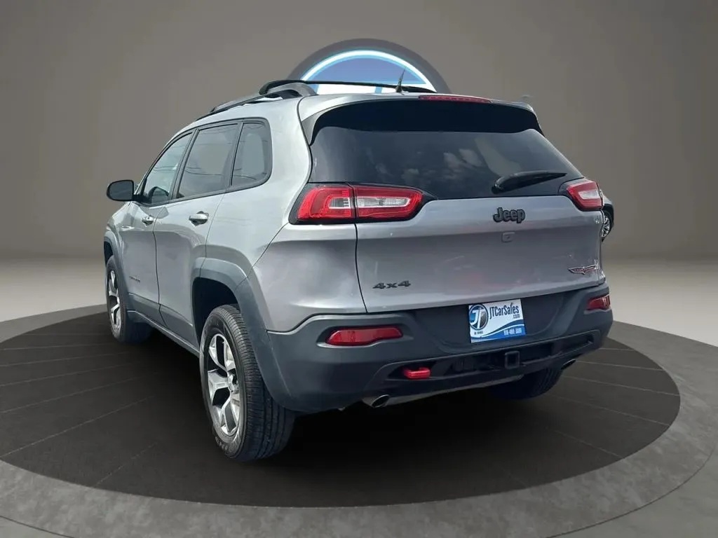 2017 Jeep Cherokee Trailhawk - Photo 19