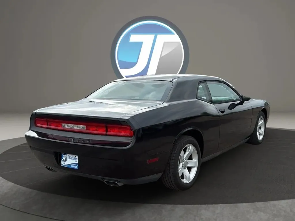 2014 Dodge Challenger SXT - Photo 7