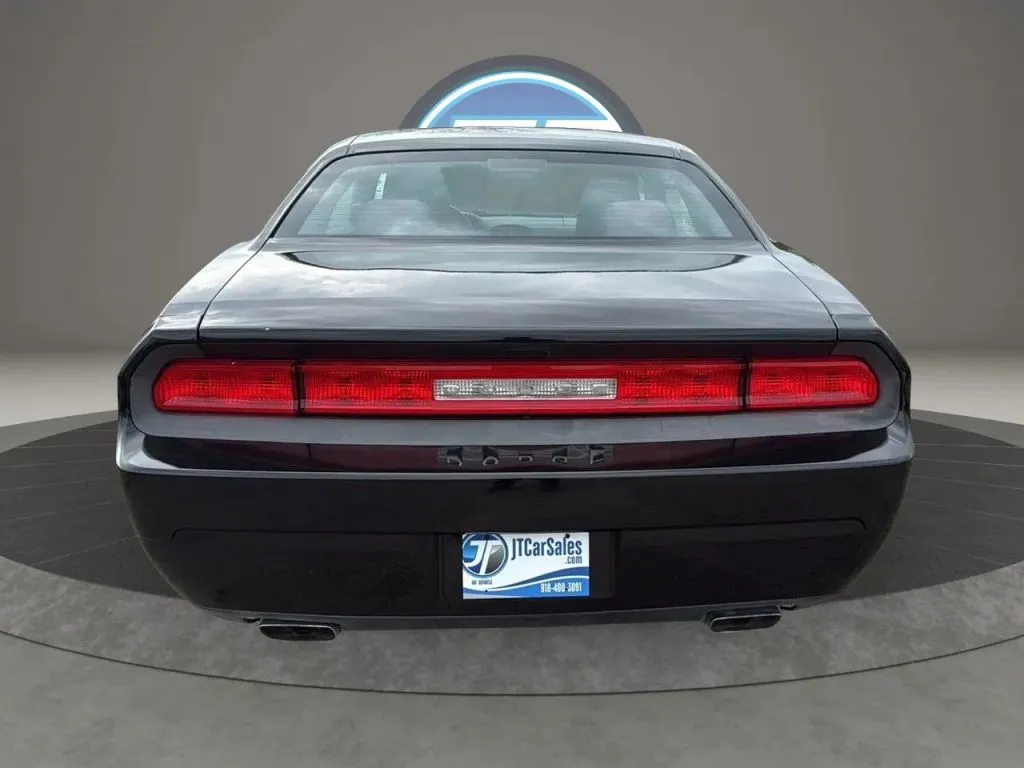 2014 Dodge Challenger SXT - Photo 9