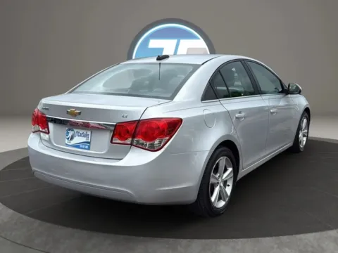 Another view of 2015 Chevrolet Cruze 2LT Sedan 4D for sale in Broken Arrow, OK at JT Wholesale Auto, Inc.