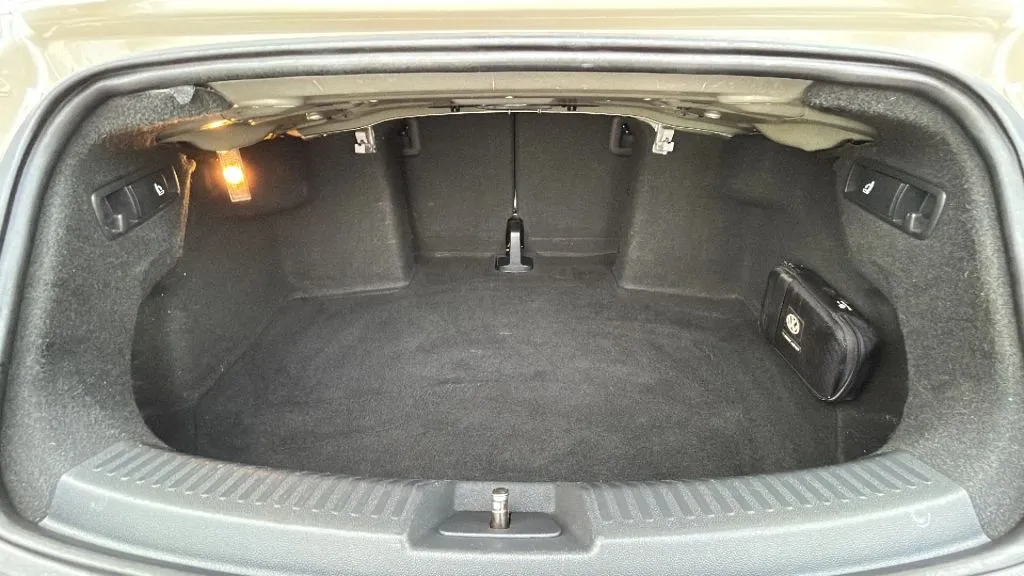 2013 Volkswagen Beetle 2.5 - Photo 30