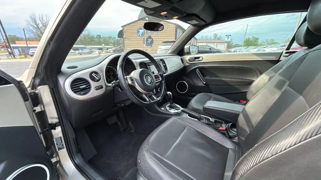 2013 Volkswagen Beetle 2.5 - Photo 17