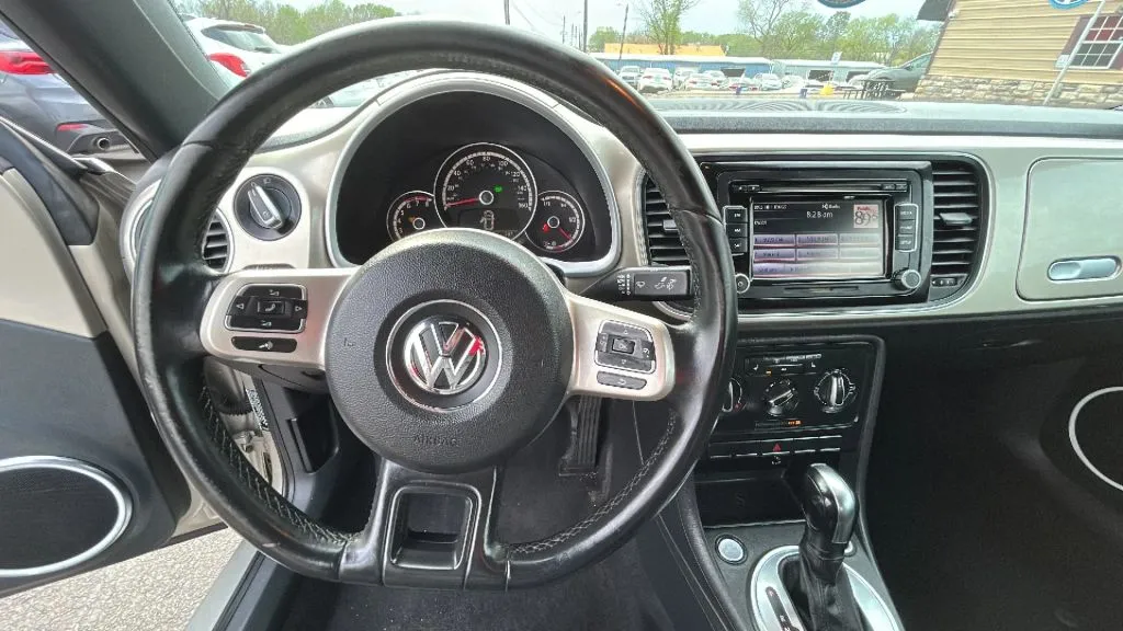 2013 Volkswagen Beetle 2.5 - Photo 22