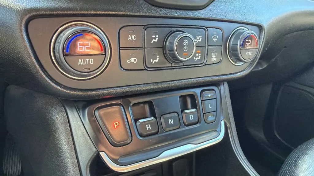 GMC Terrain photo 39
