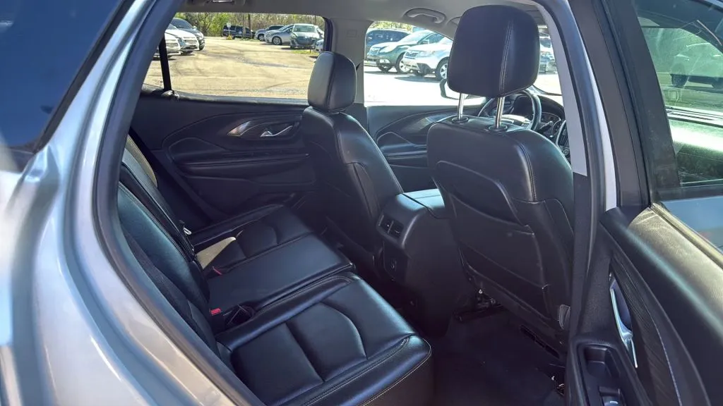 GMC Terrain photo 16