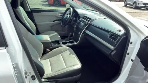 Photos of 2017 Toyota Camry SE Sedan 4D for sale in Broken Arrow, OK at JT Wholesale Auto, Inc.