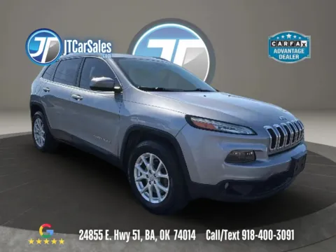 Silver 2015 Jeep Cherokee Latitude Sport Utility 4D for sale in Broken Arrow, OK
