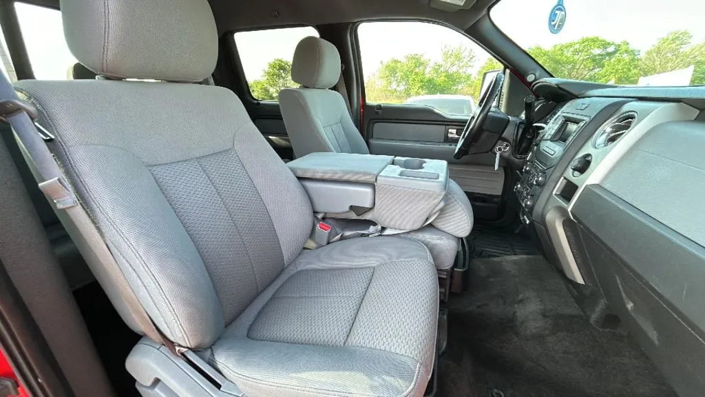 Ford F-150 photo 41