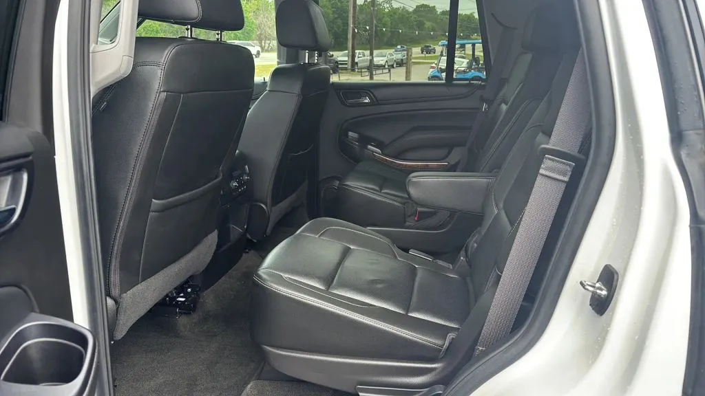 Chevrolet Tahoe photo 9