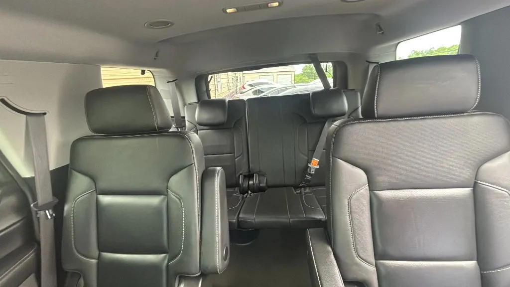 Chevrolet Tahoe photo 14