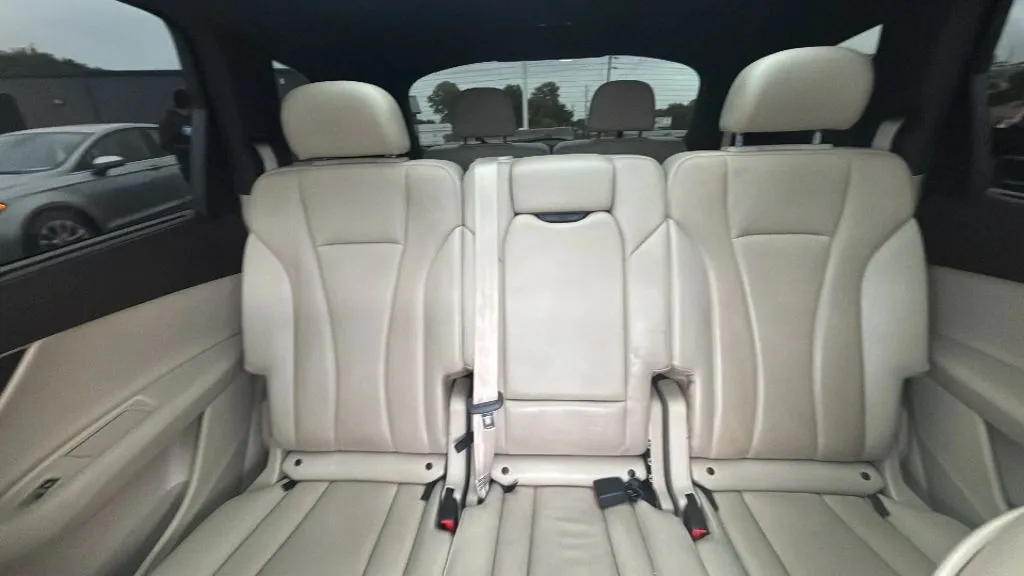 Audi Q7 photo 14