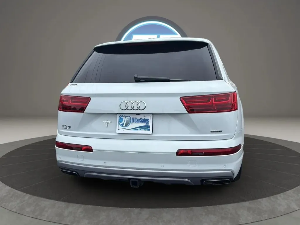 Audi Q7 photo 15