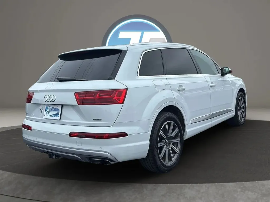 Audi Q7 photo 10