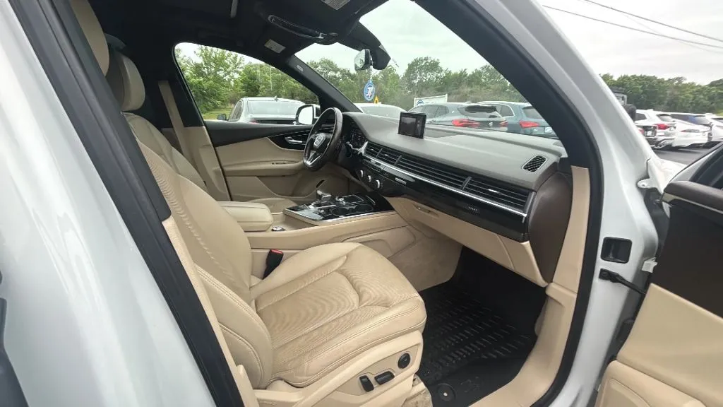 Audi Q7 photo 30