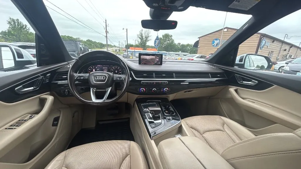 Audi Q7 photo 26
