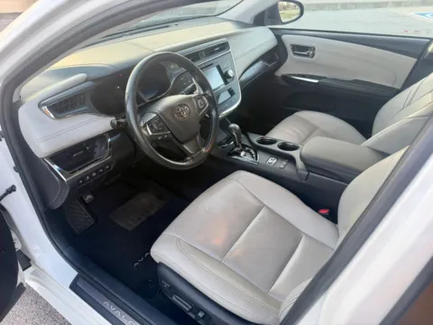 Another view of 2018 Toyota Avalon Hybrid Limited Sedan 4D for sale in Broken Arrow, OK at JT Wholesale Auto, Inc.