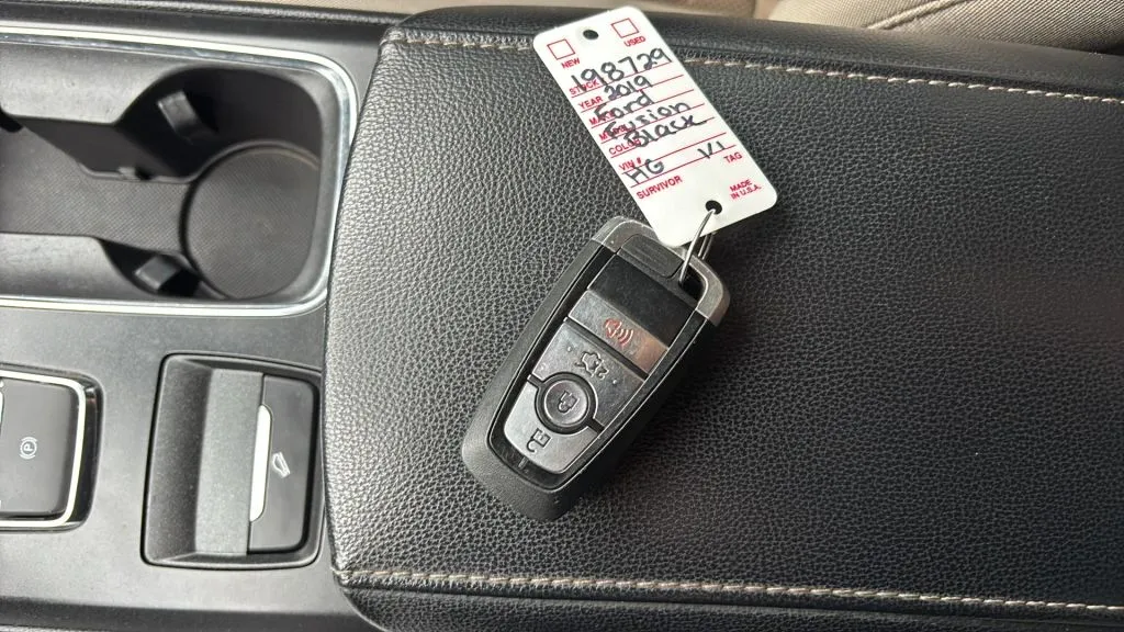 Ford Fusion photo 25