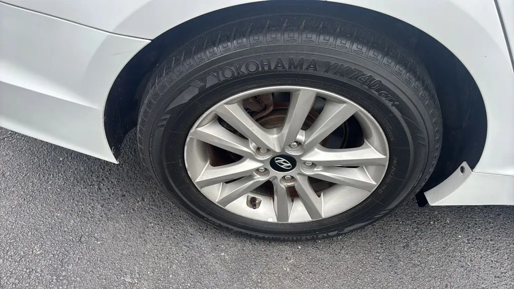 Hyundai Sonata photo 33