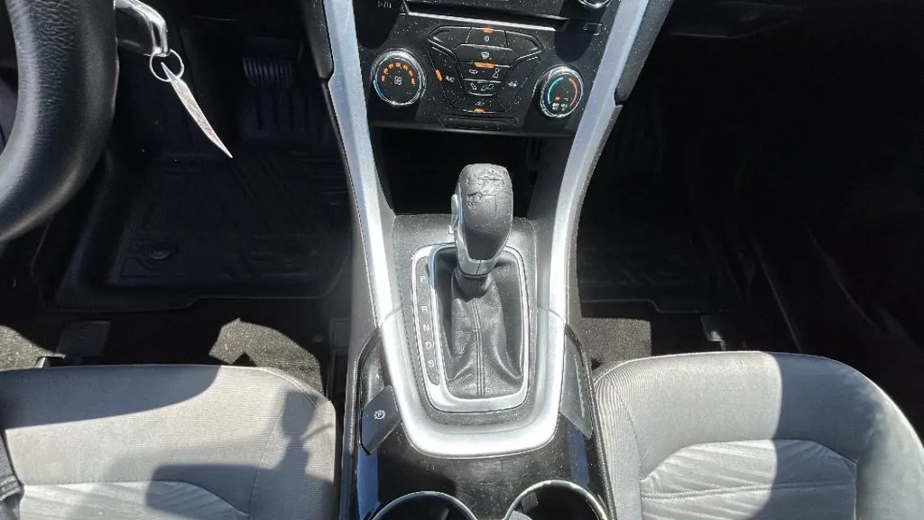 Ford Fusion photo 14
