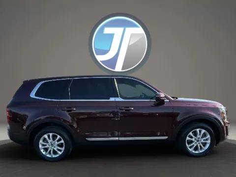 More photos of 2021 Kia Telluride LX Sport Utility 4D at JT Wholesale Auto, Inc., OK