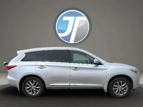 More photos of 2015 INFINITI QX60 3.5 Sport Utility 4D at JT Wholesale Auto, Inc., OK