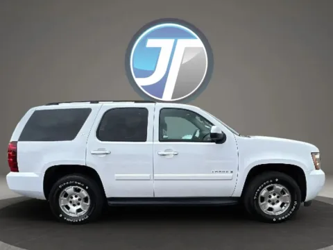 Photos of 2007 Chevrolet Tahoe LT Sport Utility 4D for sale in Broken Arrow, OK at JT Wholesale Auto, Inc.