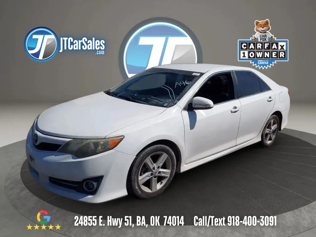 2012 Toyota Camry's photo