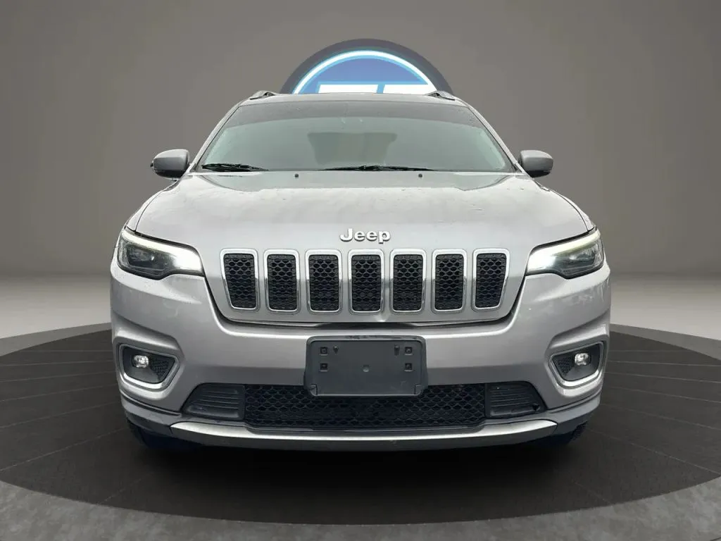 Jeep Cherokee photo 12