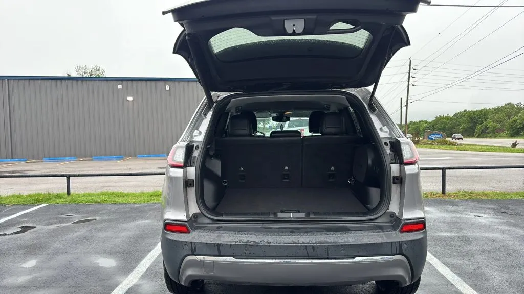 Jeep Cherokee photo 23