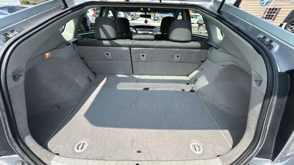 Toyota Prius photo 29