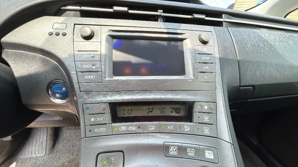 Toyota Prius photo 21