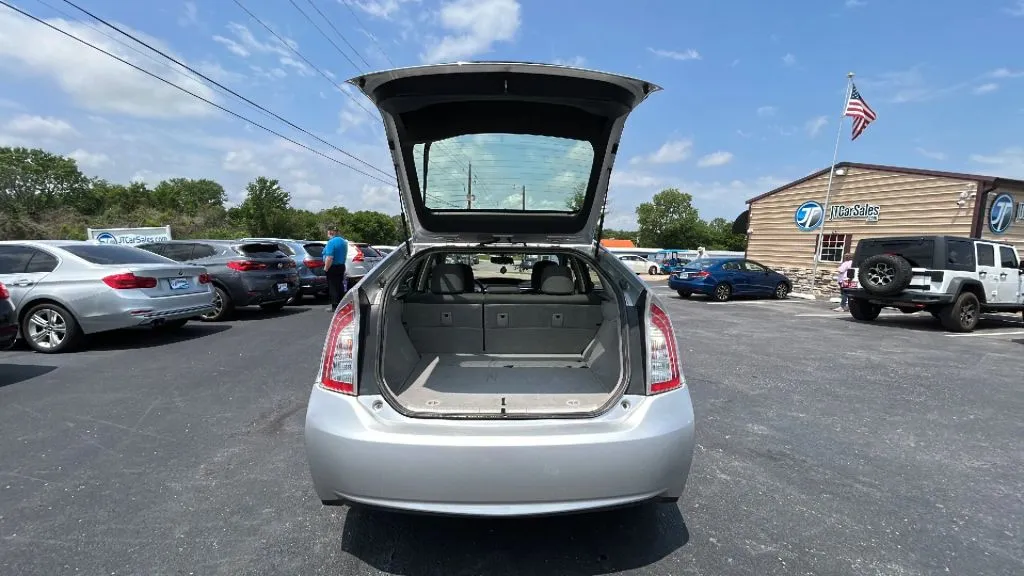 Toyota Prius photo 28
