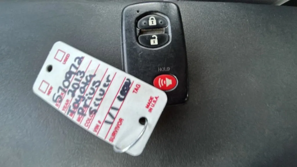 Toyota Prius photo 39