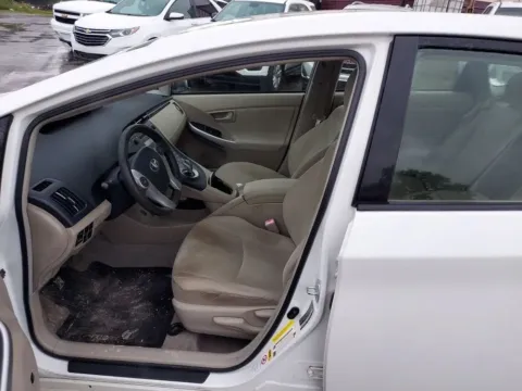 Photos of 2010 Toyota Prius II Hatchback 4D for sale in Broken Arrow, OK at JT Wholesale Auto, Inc.